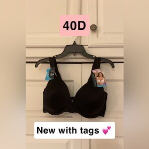 NWT Vanity Fair size 40D bra, black with rhinestones and lace